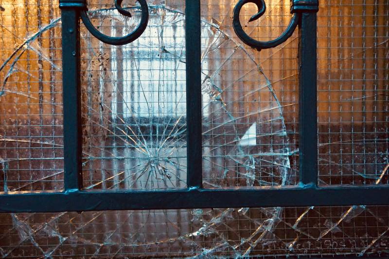 Changer une vitre cassée à Paris